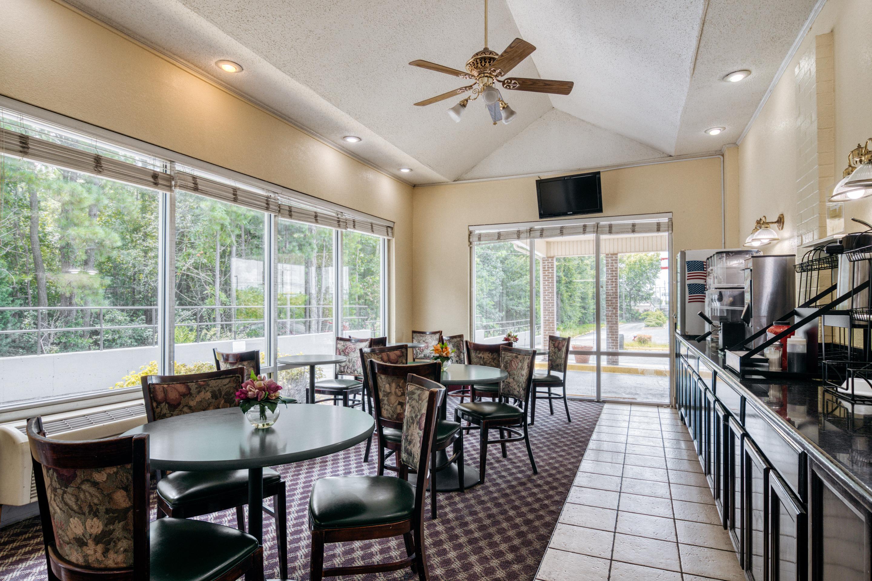 Econo Lodge Inn And Suites Dentsville Εξωτερικό φωτογραφία